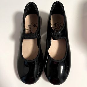 Size 13 toddler girls black tap shoes